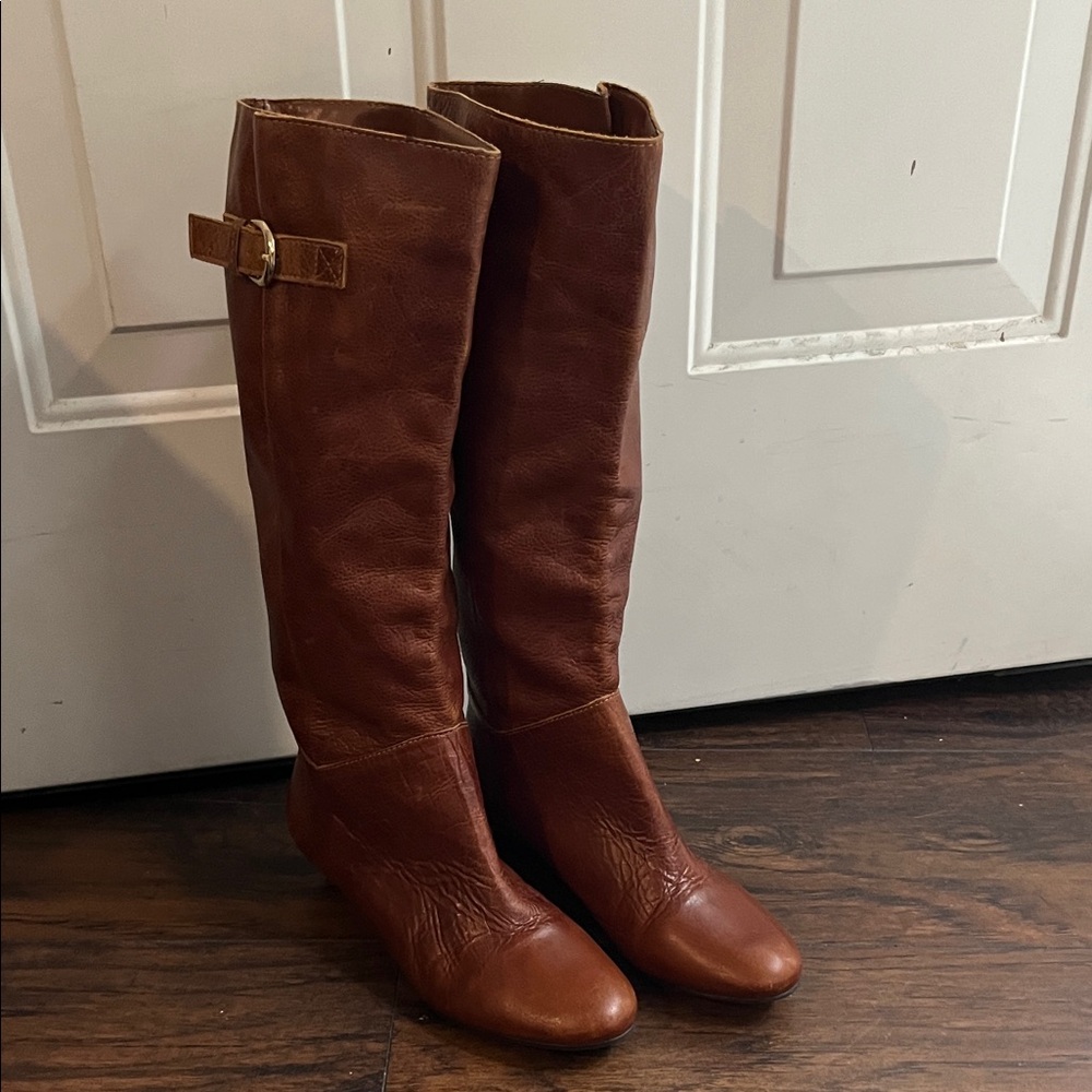 Elegant Brown Heeled Boots